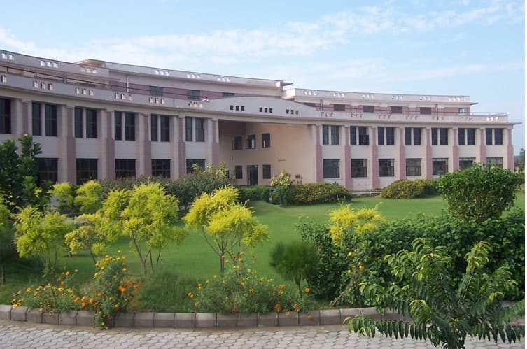 Sri Aurobindo College of Commerce and Management Ludhiana campus photo 1