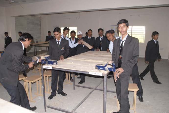 Vaishnavi Institute of Technology and Science Bhopal campus photo 1