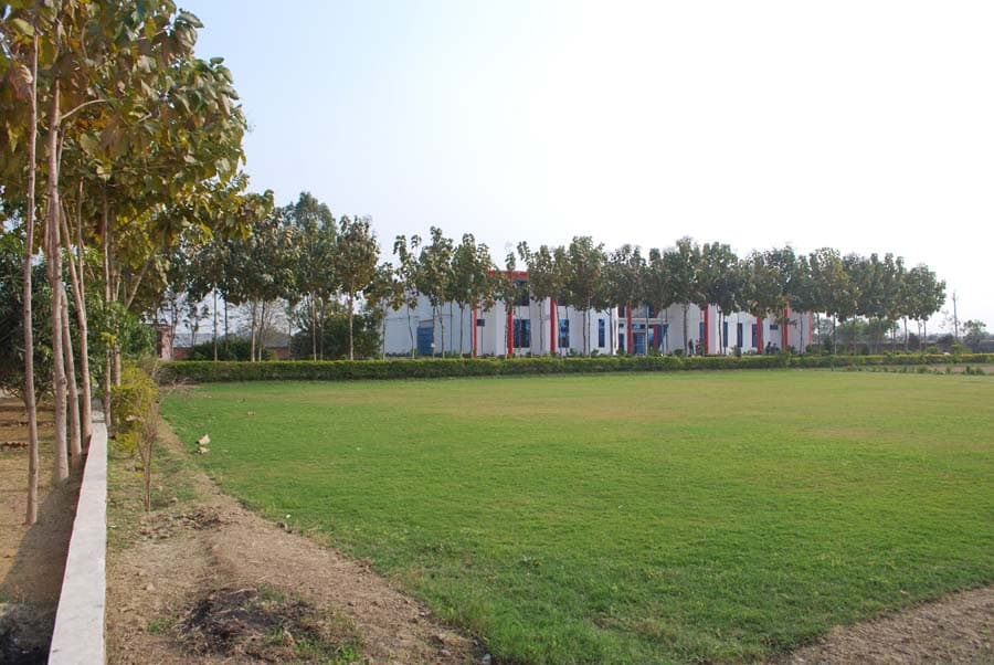 SRLT Group of Institutions Etawah campus photo 1