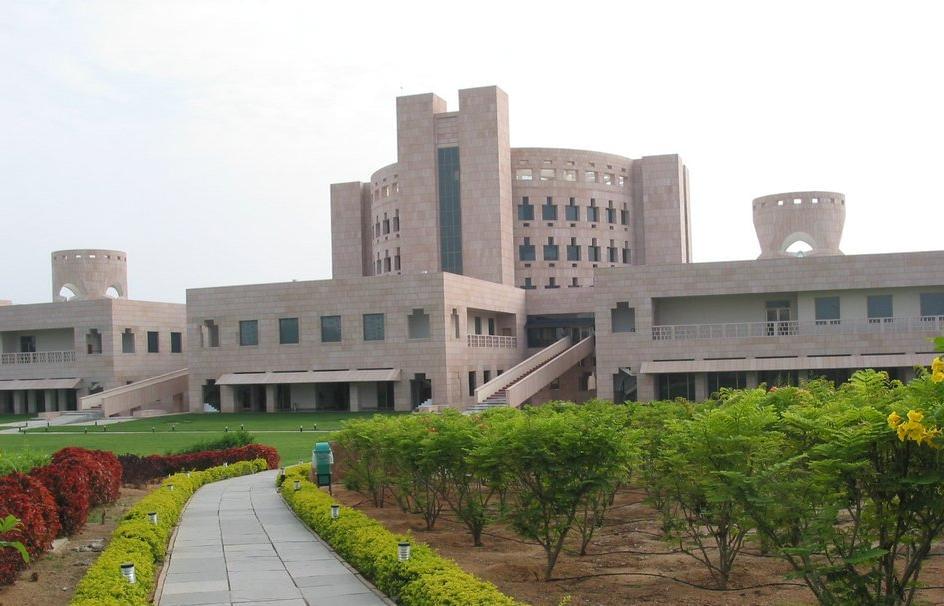 ISB Hyderabad Academic Building photo 3