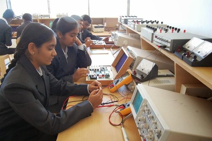 Apoorva Degree College Karimnagar Infrastructure photo 1