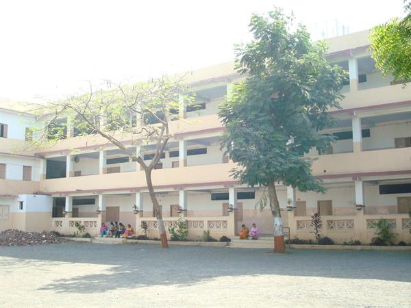 Anand Arts College building photo 1