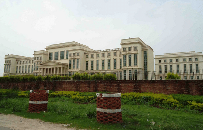 Amity School of Fashion Technology Noida Campus photo 4