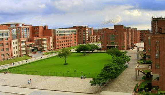 Amity School of Fashion Technology Noida Campus photo 5