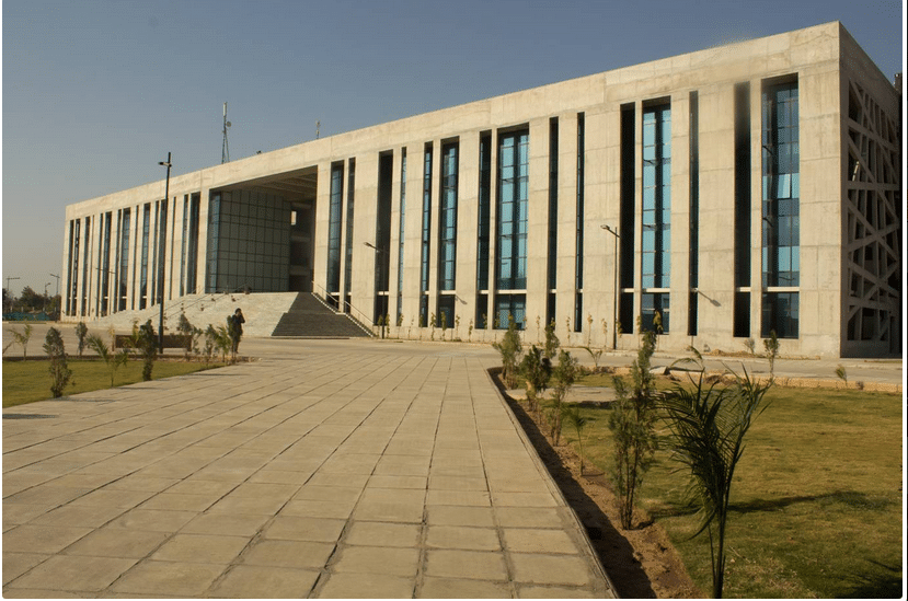 GNLU Gandhinagar Academic Building photo 3