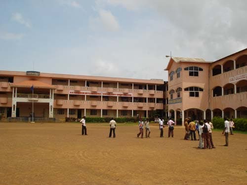 B.R. Tambakad Arts Commerce and Science First Grade College Haveri Campus photo 1