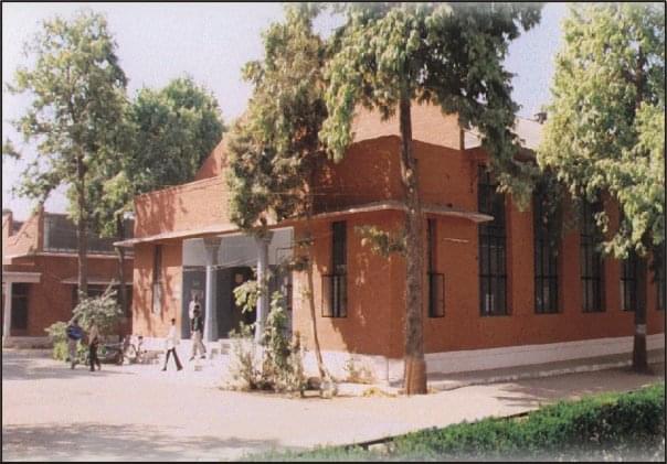 LDCE Ahmedabad Buildings photo 2