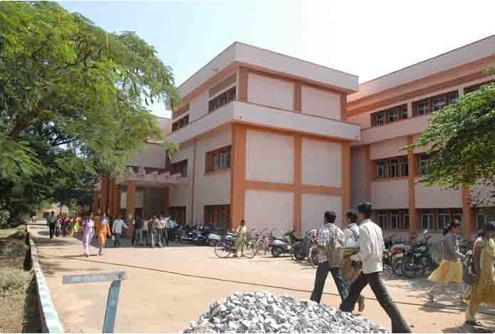University BDT College of Engineering, Visvesvaraya Technological University Davanagere Buildings photo 4