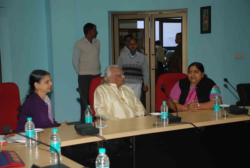 MDNIY Delhi College Images photo 3