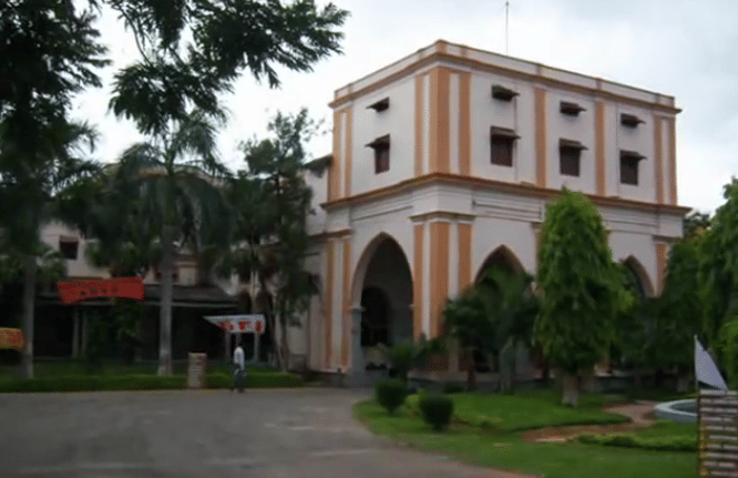 Nizam College Hyderabad Academic Building photo 7