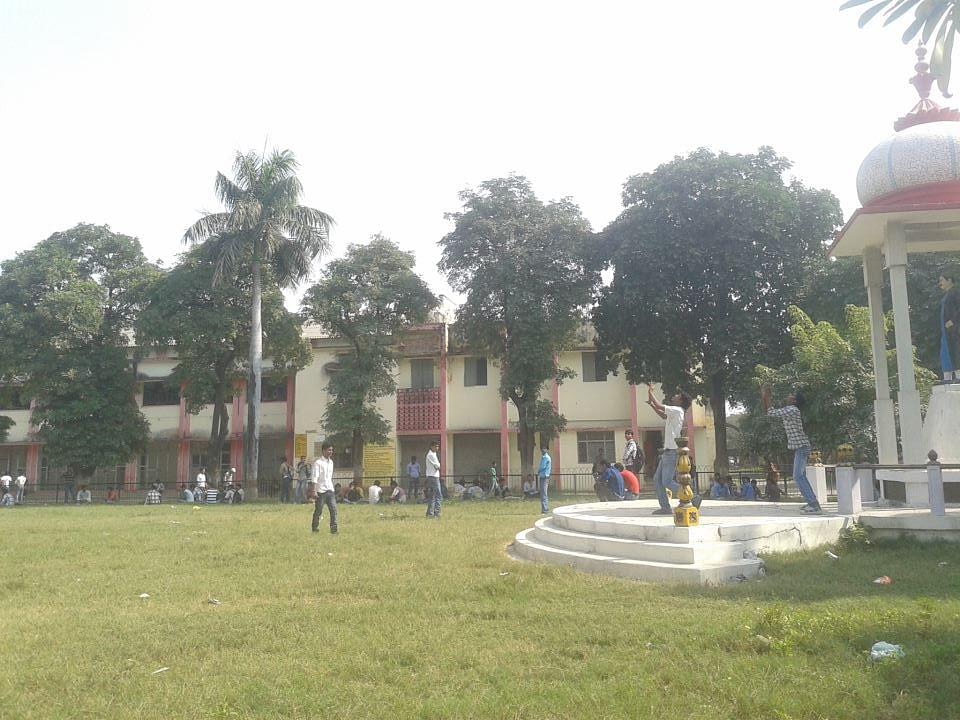 Chowdhary Mahadev Prasad Degree College Allahabad Buildings photo 2