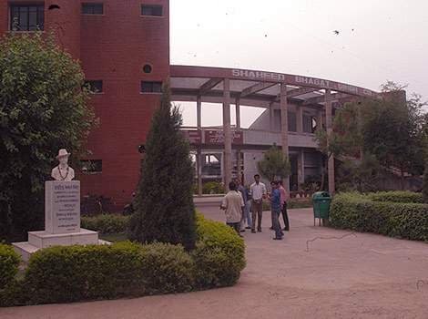 Bhagini Nivedita College Campus photo 2