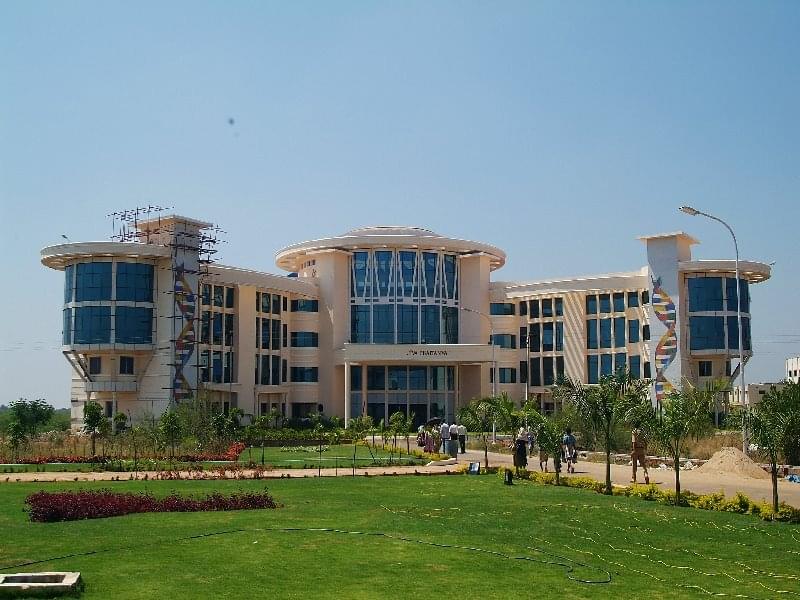 SASTRA Academic Building photo 5