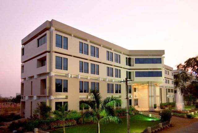 SASTRA Academic Building photo 6