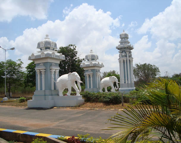 Bharathidasan University Tiruchirappalli Campus photo 8