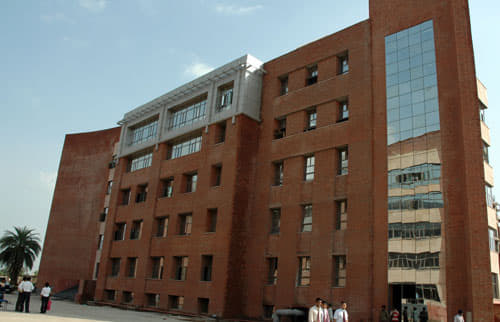 Amity School of Performing Arts Noida Buildings photo 1