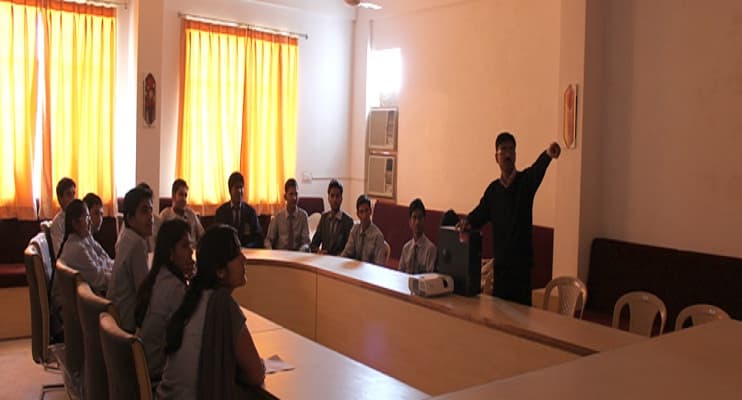 College of Science and Research Udaipur CSR Images photo 3