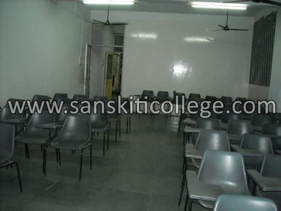 Sanskriti Computer Education College Beawar Room Facility photo 2