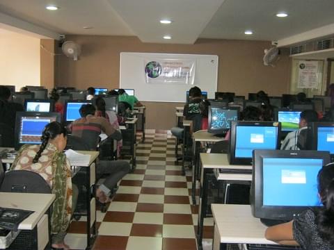 Shree Swaminarayan College of Computer Science Bhavnagar Facility photo 2