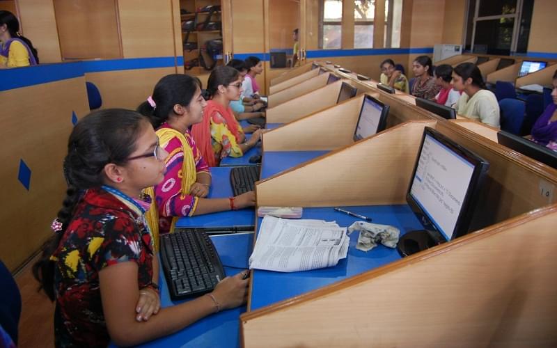 Dev Samaj College For Women Firozpur DSCW Images photo 6