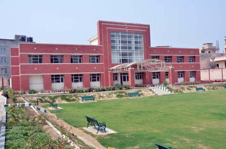 Arya Post Graduate College Panipat Colege photo 5