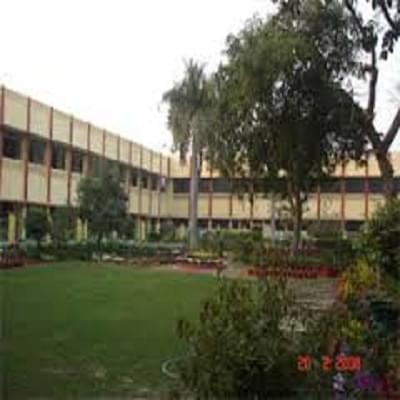 Dayanand Brajendra Swarup College Kanpur campus photo 2
