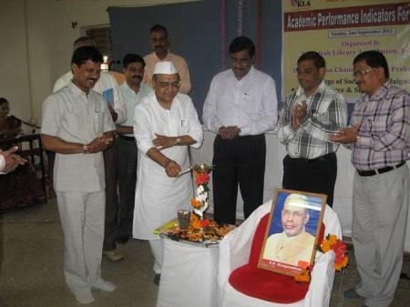 Dhanaji Nana Chaudhari Vidya Prabodhini's Arts and Science College Jalgaon Festival photo 1