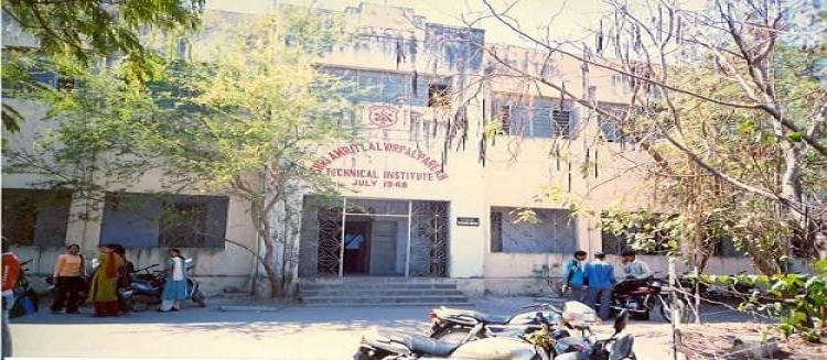Dharmendrasinhji Arts College Rajkot Campus photo 10