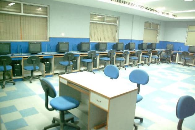 DAV College Jalandhar Academic Building photo 9