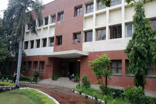Delhi School of Economics, University of Delhi Campus Photos photo 1