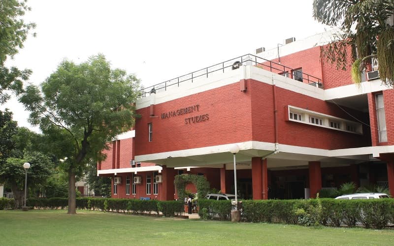 Delhi School of Economics, University of Delhi Campus Photos photo 3