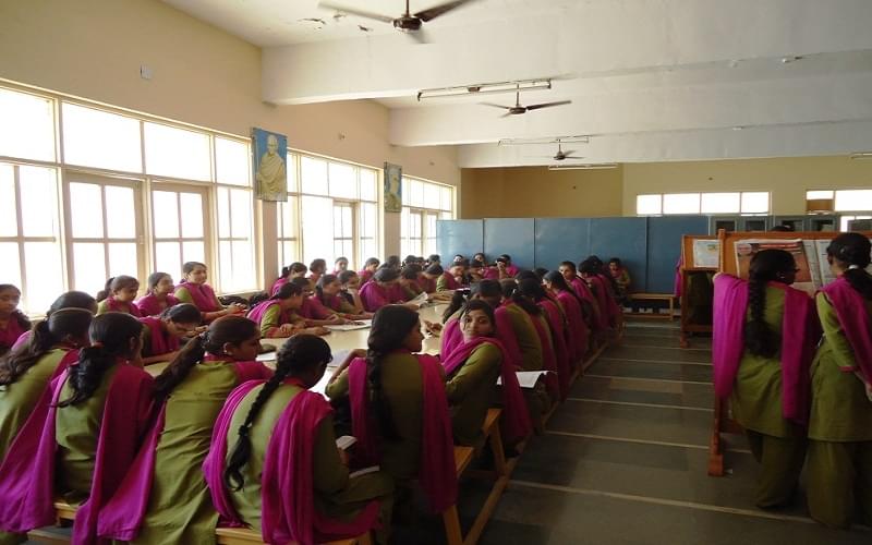 Dr Virambhai Godhaniya College of Information Technology Porbandar Campus Images photo 8