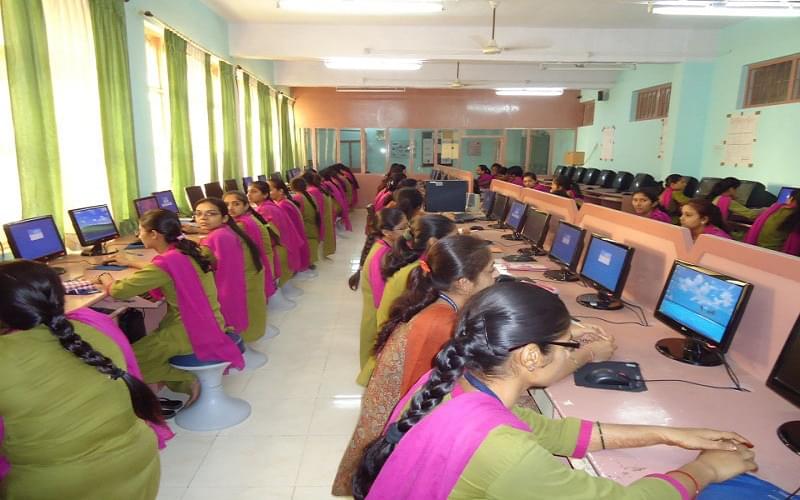 Dr Virambhai Godhaniya College of Information Technology Porbandar Campus Images photo 9
