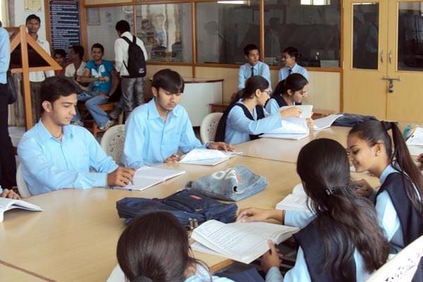 Dr Virambhai Godhaniya College of Information Technology Porbandar Campus Images photo 3