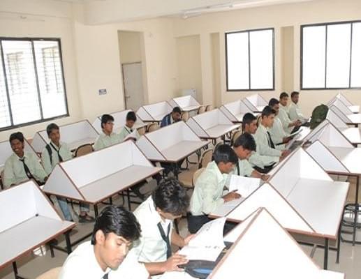 Universal College of Engineering and Research Sasewadi Campus Photos photo 4