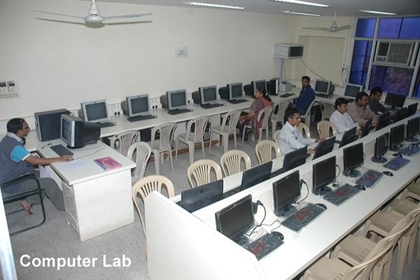 AR College of Pharmacy and GH Patel Institute of Pharmacy Vallabh Vidyanagar Campus Photos photo 7