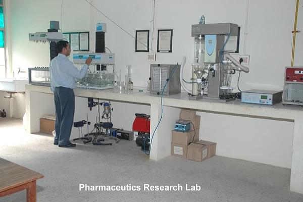 AR College of Pharmacy and GH Patel Institute of Pharmacy Vallabh Vidyanagar Campus Photos photo 1