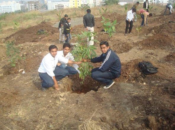 Abhinav Education Society's College of Computer Science and Management Ambegaon NSS Tree Plantation photo 2