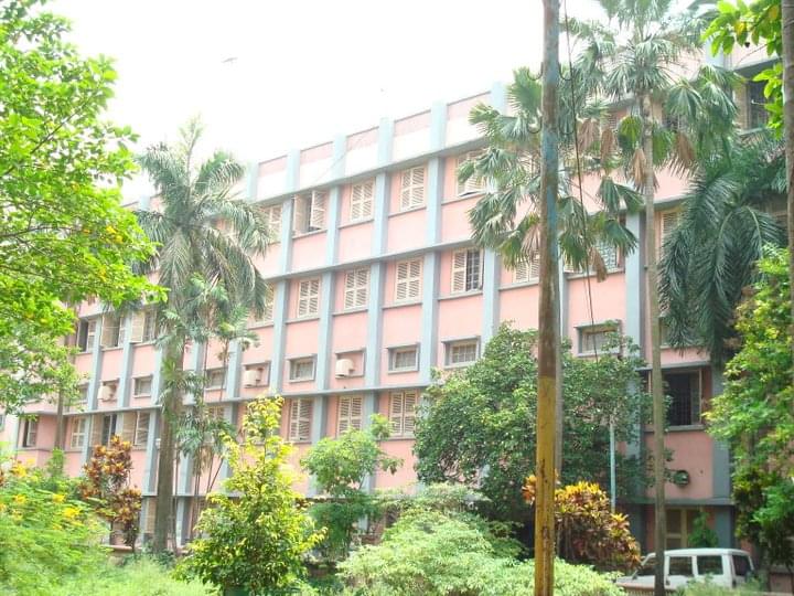 Calcutta National Medical College Kolkata Academic Building photo 3