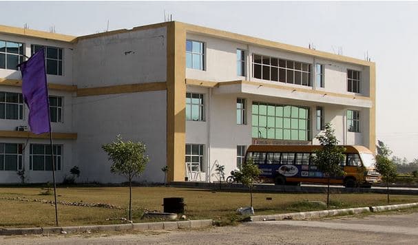 EMax School of Engineering and Applied Research Ambala College Images photo 2