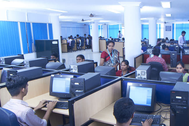 GKM College of Engineering and Technology Chennai Laboratory photo 1