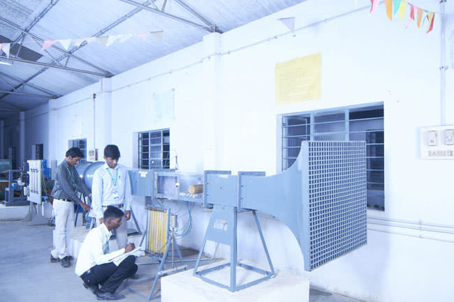 GKM College of Engineering and Technology Chennai Laboratory photo 6