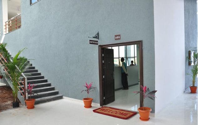 Dnyanshree Institute of Engineering & Technology Satara College Building photo 7