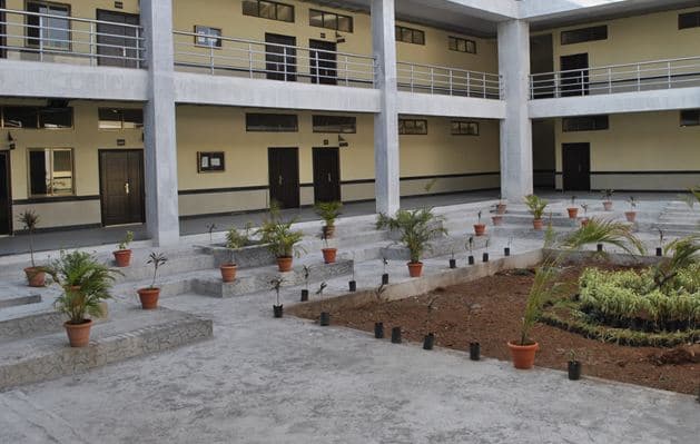 Dnyanshree Institute of Engineering & Technology Satara College Building photo 8