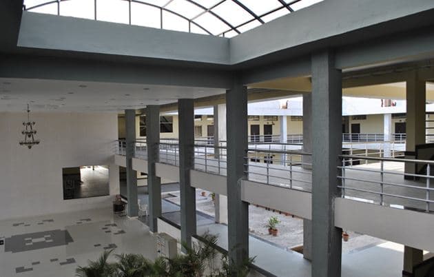 Dnyanshree Institute of Engineering & Technology Satara College Building photo 10