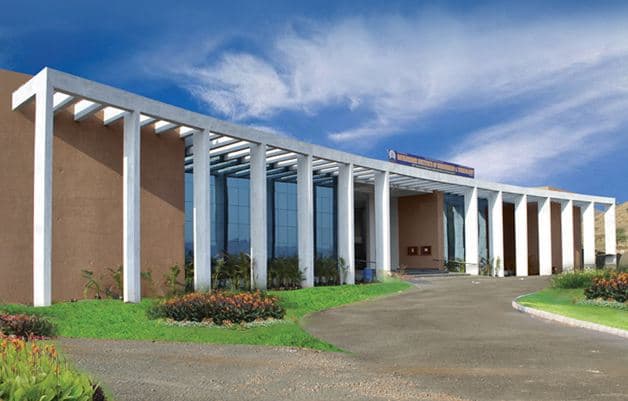 Dnyanshree Institute of Engineering & Technology Satara College Building photo 12