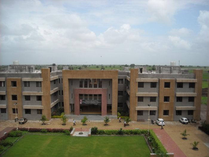 BH Gardi College of Engineering and Technology Rajkot Campus Images photo 1