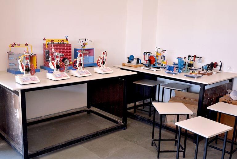 GIDC Degree Engineering College Navsari Infrastructure photo 9