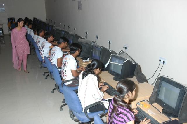 Kankeshwari Devi Institute of Technology Jamnagar Infrastructure photo 6