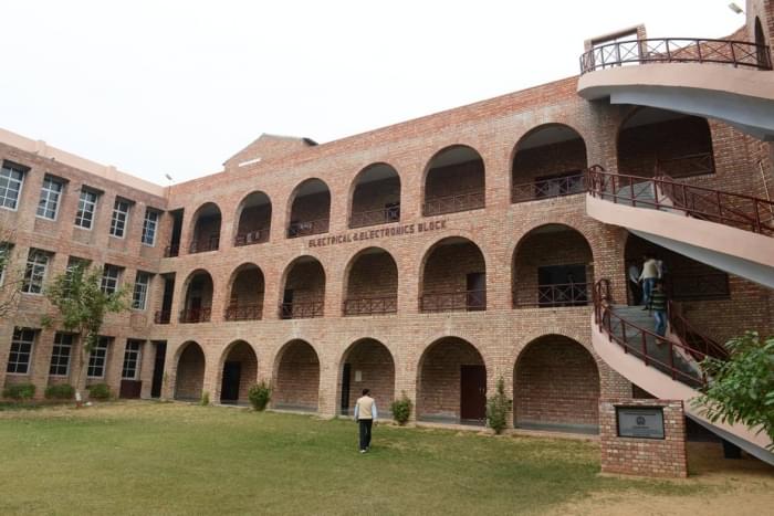 BRCM College of Engineering and Technology Bhiwani Academic Building photo 5